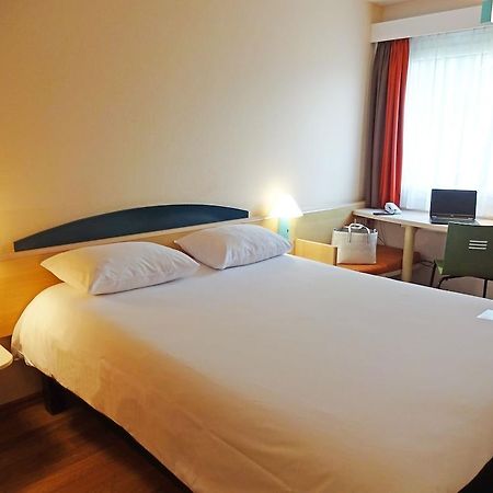 Ibis Koeln Frechen Hotell Exteriör bild