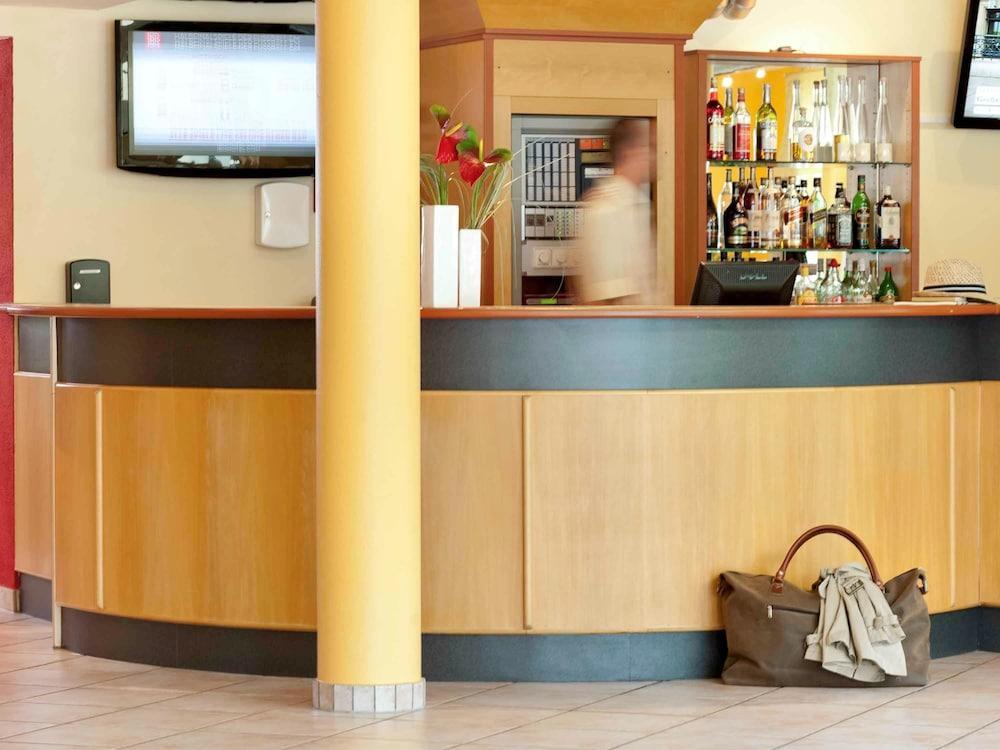 Ibis Koeln Frechen Hotell Exteriör bild
